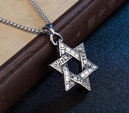 Star pendant chain